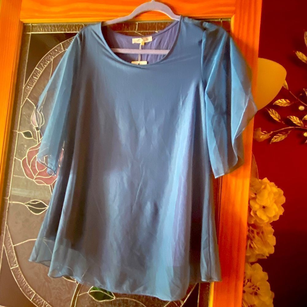 Women’s blouse, NWT by Sese Code